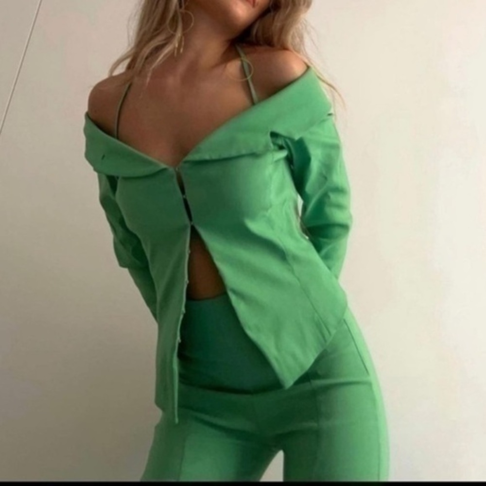 Zara Green Off-Shoulder Button Front Blouse